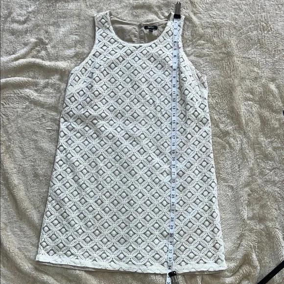 Apt.9 Chic White Sleeveless Lace Dress - Picture 10 of 10